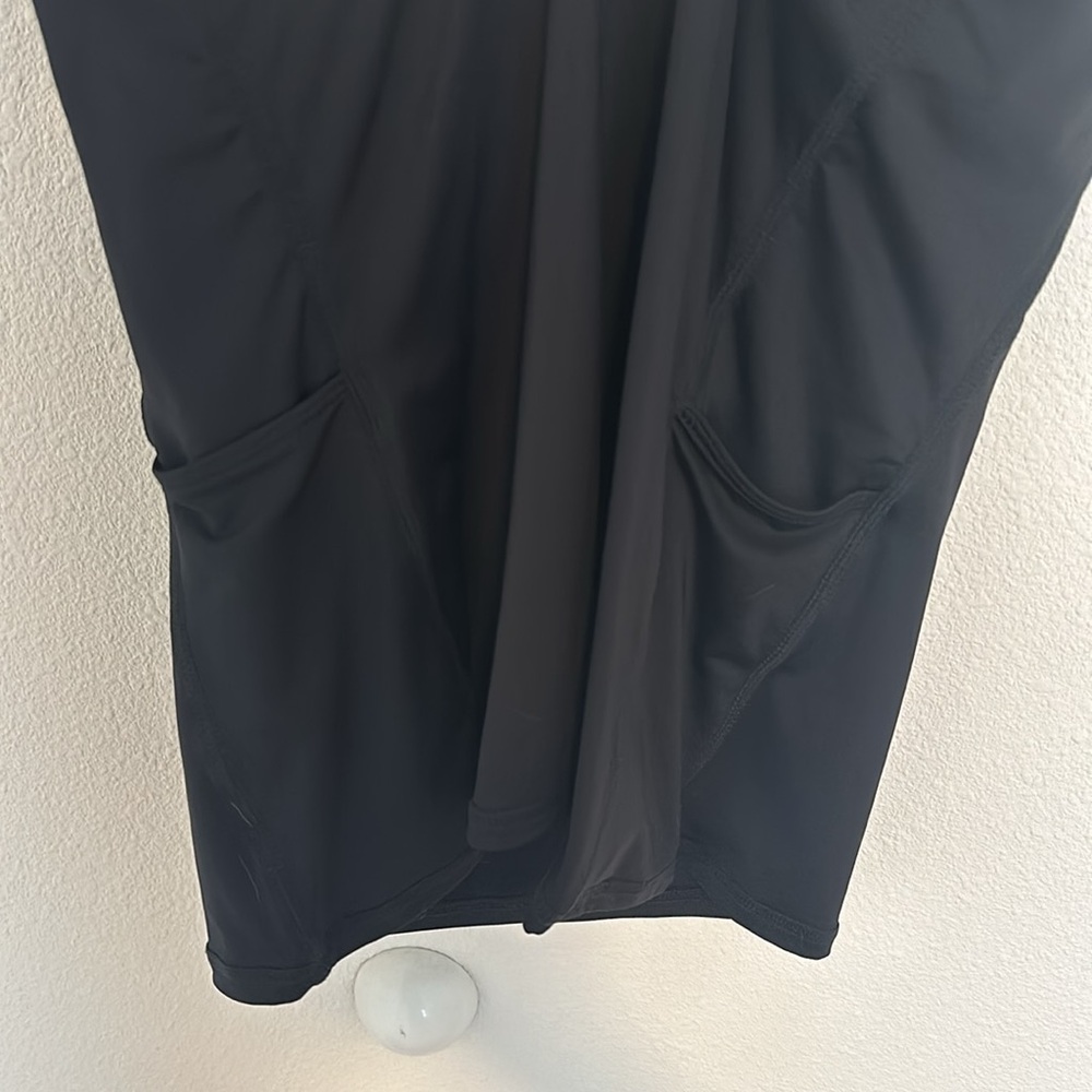 Fabletics Tank - Picture 3 of 3